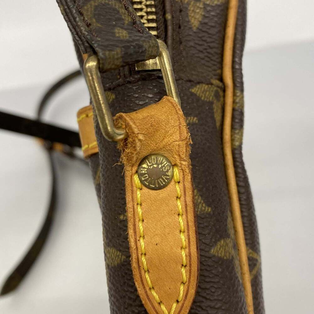 LOUIS VUITTON Brown Monogram Shoulder Bag - Picture 6 of 10
